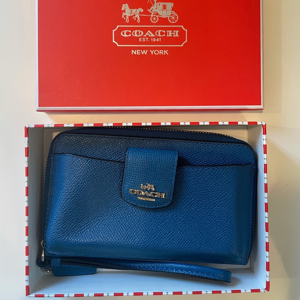 Coach zip wallet